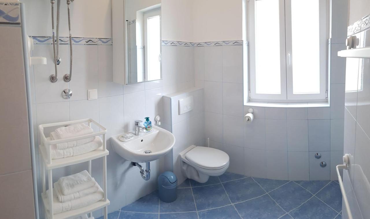 Mitra Apartments Malinska Extérieur photo