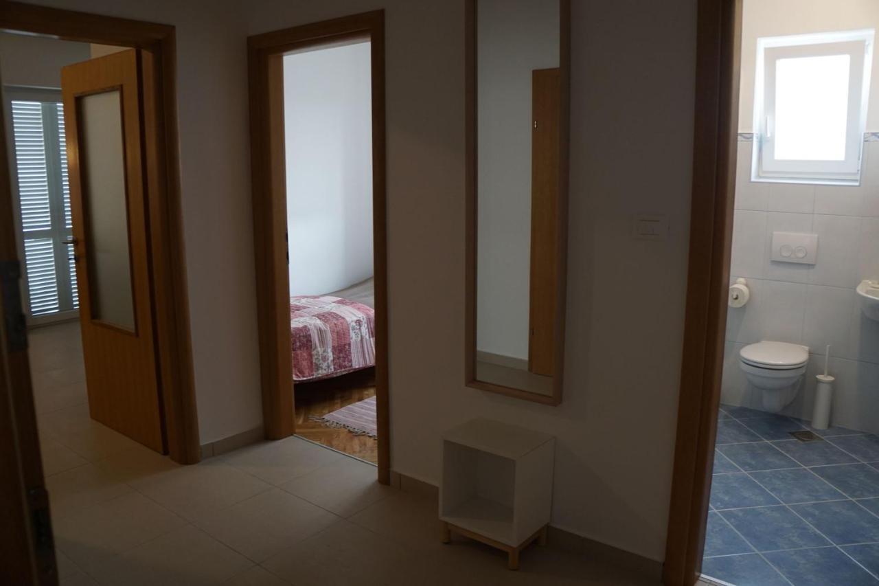 Mitra Apartments Malinska Extérieur photo